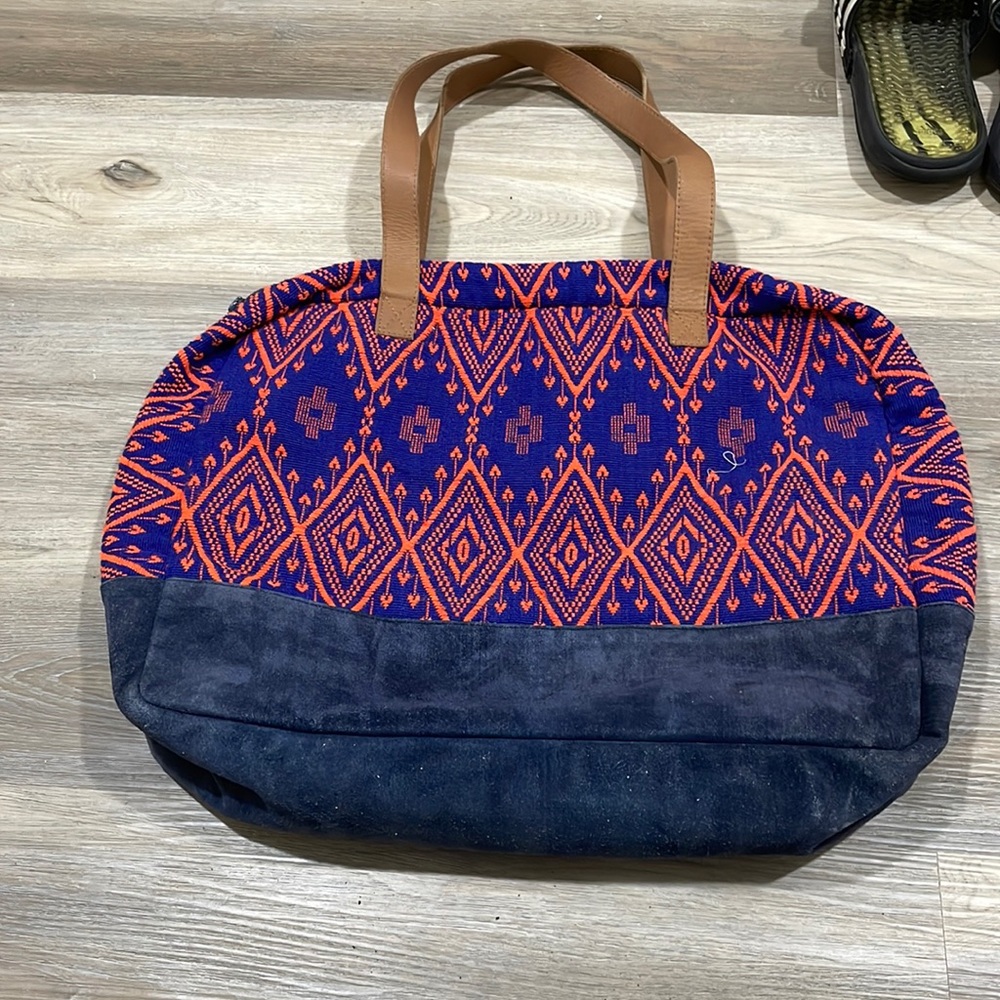 Embroidered bag